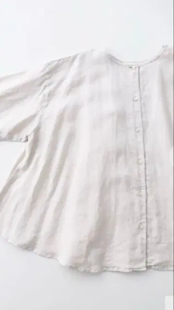 린넨 레이스 카라 부착 긴팔 블라우스 컨디션 최상