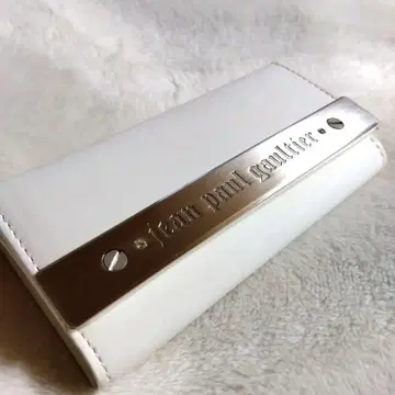 Jean Paul Gaultier 화이트 키케이스
