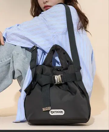아웃도어 숄더백
