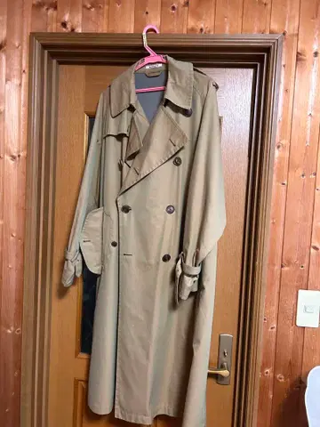 AURALEE 트렌치코트