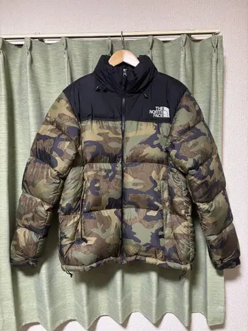 THE NORTH FACE 카모플라쥬 다운 자켓