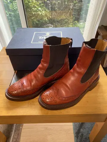 Tricker's 브라운 사이드 고어 부츠 박스 포함