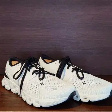 ON/온 Cloud X4 26.5cm 새상품 동등품