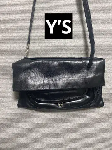 Y'S 가죽 숄더백 블랙 가마구치