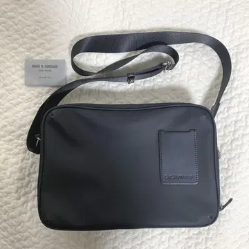 CK 캘빈클라인 숄더백 블랙 계열 중고