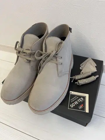 Clarks GORE-TEX 처카 부츠 그레이 클락스 고어텍스