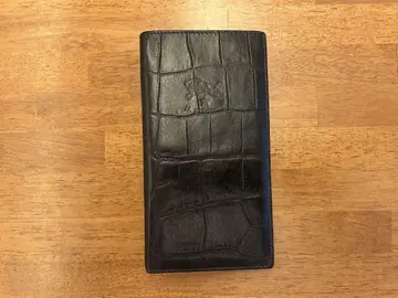 일비종떼 블랙 가죽 장지갑 크로커다일 패턴
