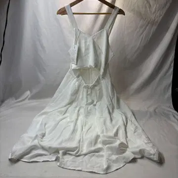 DAY CLOSET 탱크탑 원피스 화이트 택 포함