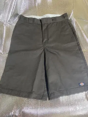 새상품급 Dickies 하프 팬츠 42283 브라운 size 34