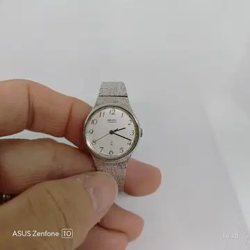 SEIKO 세이코 쿼츠 여성용 손목시계 작동품 실버