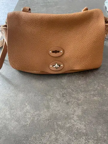 자넬라토 포스티나 브라운 가죽 핸드백 (더스트백 포함)