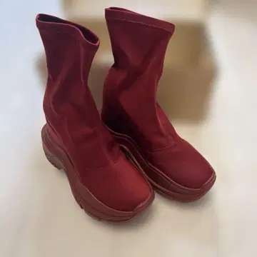 YELLO 빨간색 통굽 부츠 새상품급 M 사이즈