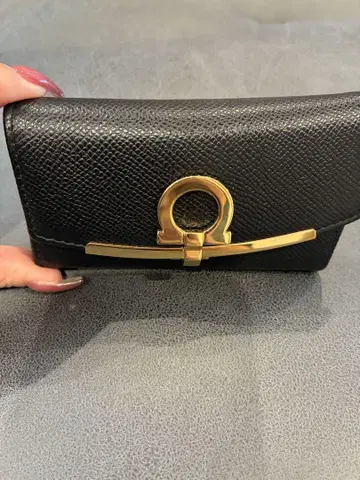 페라가모 키케이스