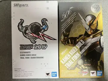 S.H.Figuarts 가면라이더 빌드 트라이얼 폼 토끼 드래곤