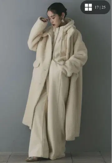 ANDREA&Co. 미니백 포함 보아 롱 코트 새상품 아이보리