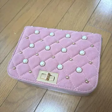 titty&Co 백