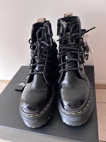 닥터 마틴 마크 제이콥스 콜라보 부츠 uk3