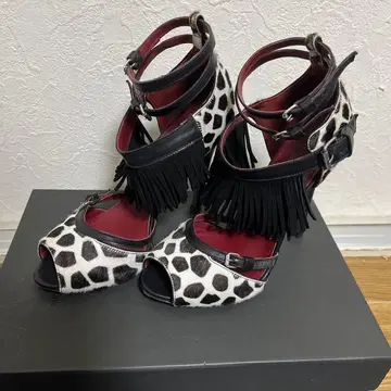 GIAMBATTISTA VALLI 송치 힐