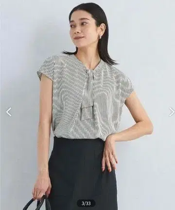 그린 라벨 릴랙싱 참 보타이 프렌치 슬리브 블라우스