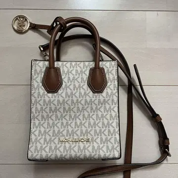 MICHAEL KORS MK 로고 숄더백