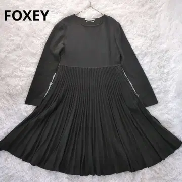 새상품급 FOXEY 폭시 플리츠 니트 원피스 실크 혼방 38