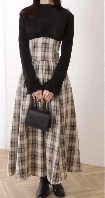 Lace Ladies 멜로우 프릴 긴팔 원피스