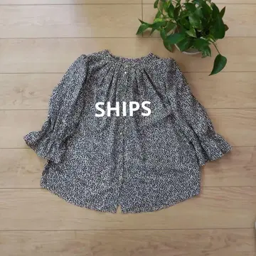 새상품급 [ SHIPS ] 애니멀 무늬 반소매 블라우스