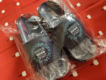 Officialdism 슬리퍼