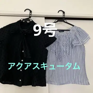 아쿠아 스큐텀 반팔 도트 무늬와 스트라이프 프릴 셔츠 2세트