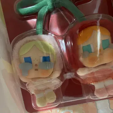 매장 구매품 popmart crybaby 클라이베이비 체리