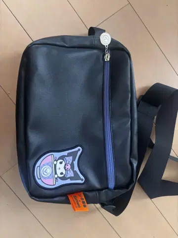 캐릭터 자수 숄더백