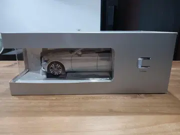 1/18 벤츠 C클래스 W205 전반기 실버 미니카