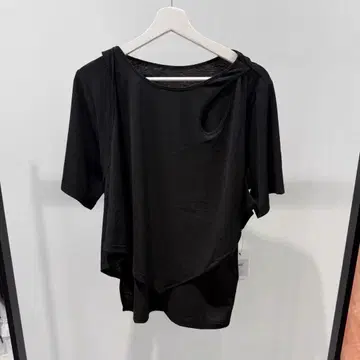 KIRIKOMI NUNO 반팔