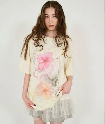 플라워 콜라주 오버 T셔츠 TINA: JOJUN 아이보리