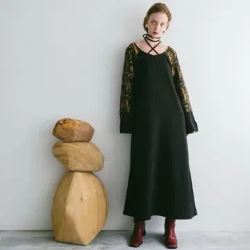 MARTE Cross Neck JQ Sleeve Dress