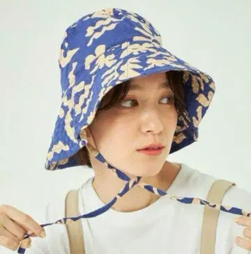 Sara mallika 사라말리카 버킷 햇 네이비