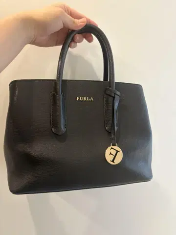 FURLA 블랙 핸드백