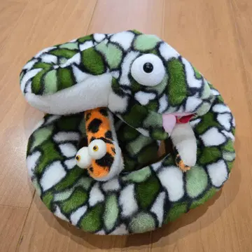쇼와 뱀 봉제 인형 그린과 화이트 약 100cm