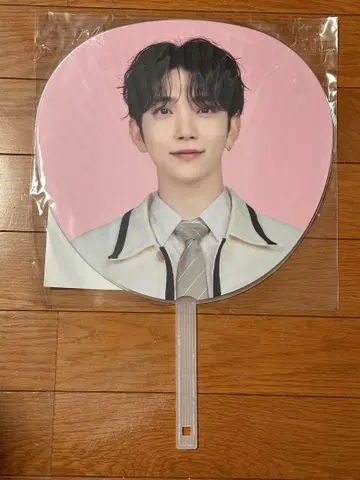 SEVENTEEN 조슈아 부채 HOLIDAY 세븐틴 팬미팅