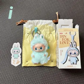 THE MONSTERS PIN FOR LOVE [ i ]