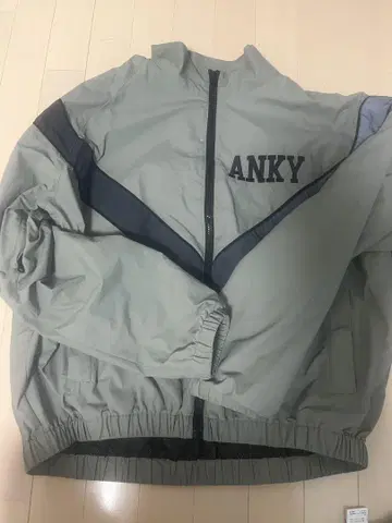 ANKY 그레이 나일론 자켓
