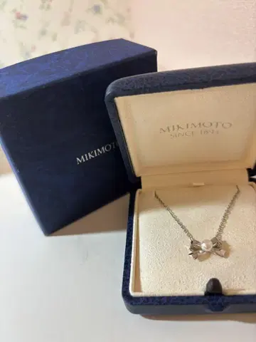 MIKIMOTO 리본 펄 목걸이 박스 포함