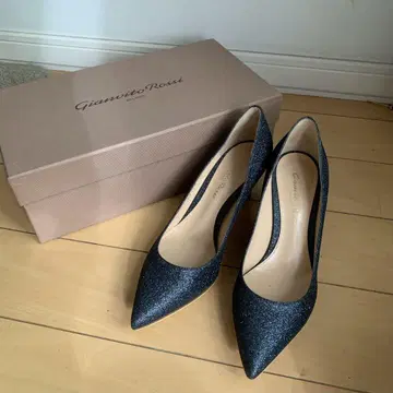 Gianvito Rossi 네이비 글리터 펌프스