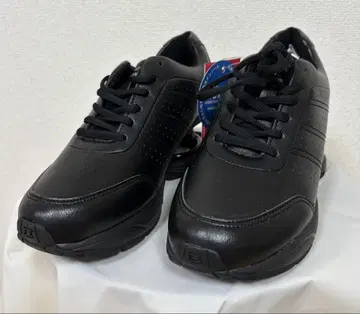 노이타 보니 블랙 스니커즈