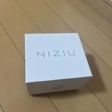 NiziU 라이트 스트랩
