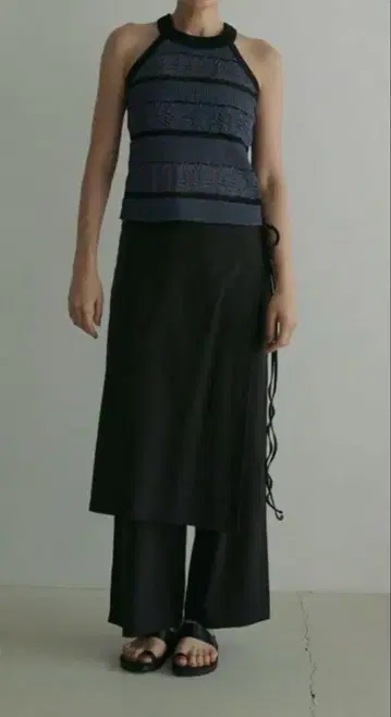 anuke Layered Cut Pants