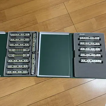 KATO E233계 3000번대 도카이도선 쇼난색