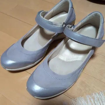 Pedala 그레이 스트랩 웨지힐 신발