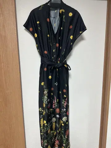 그레이프 콘티넨탈 꽃무늬 원피스 36