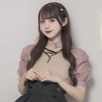 pium 크로스 테이프 초커 티셔츠